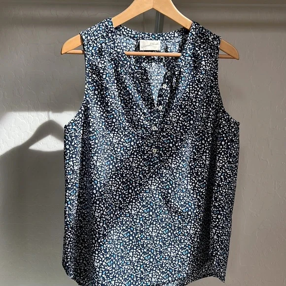 Tank Top Bundle - Picture 6 of 6